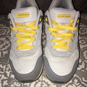 Men’s size 10 Nikes
